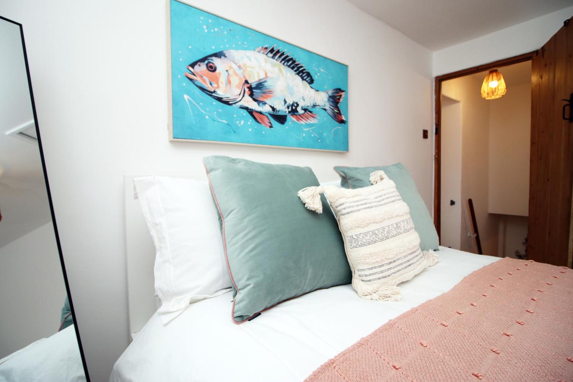 Little Gem In The Mumbles! Fishermans Cottage With Log Burner, Dog Friendly And Welcome Breakfast Hamper! Bagian luar foto