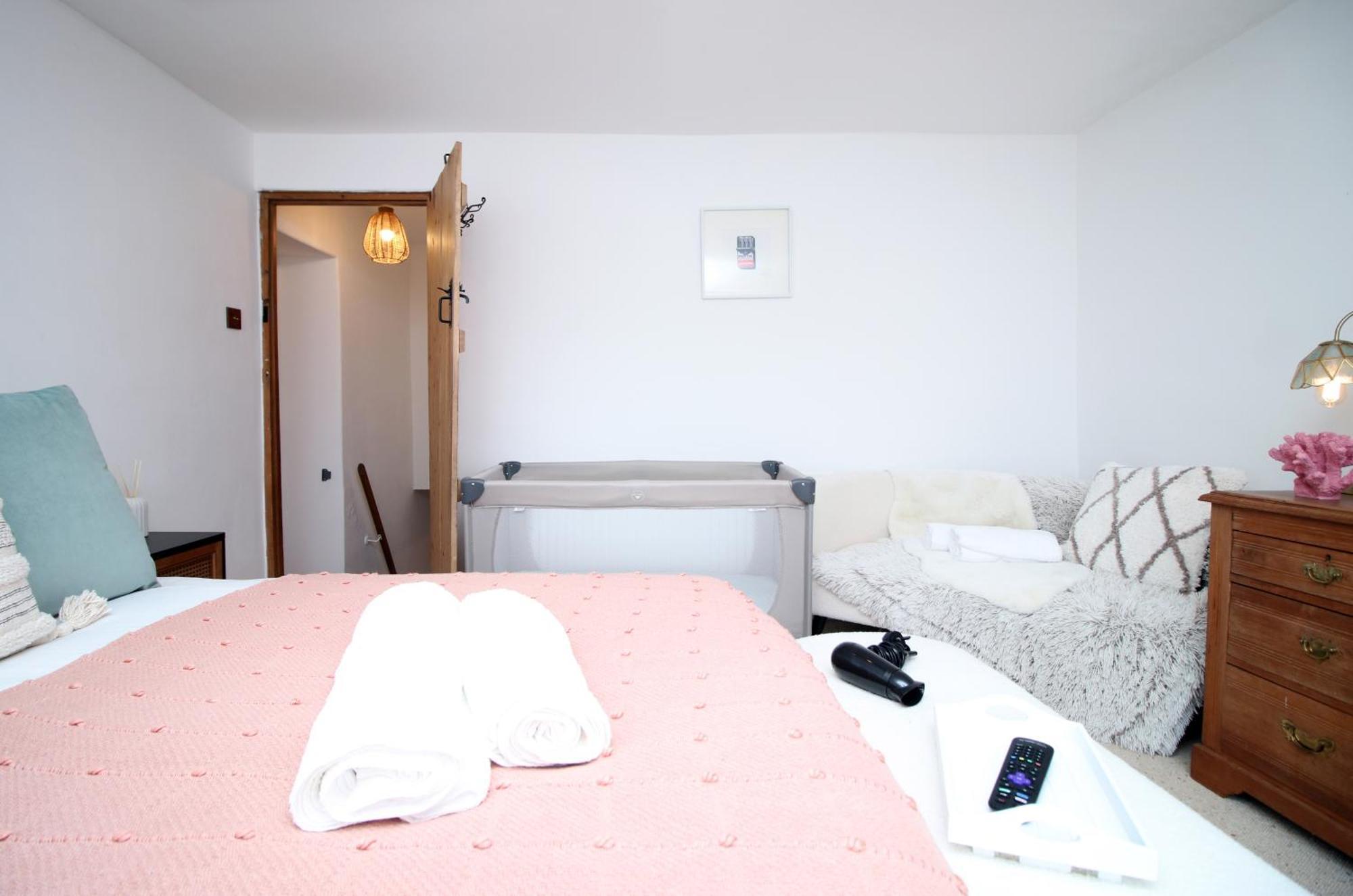 Little Gem In The Mumbles! Fishermans Cottage With Log Burner, Dog Friendly And Welcome Breakfast Hamper! Bagian luar foto